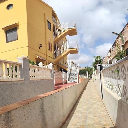 Ferienwohnung La Rosaleda Torrevieja Exterior foto