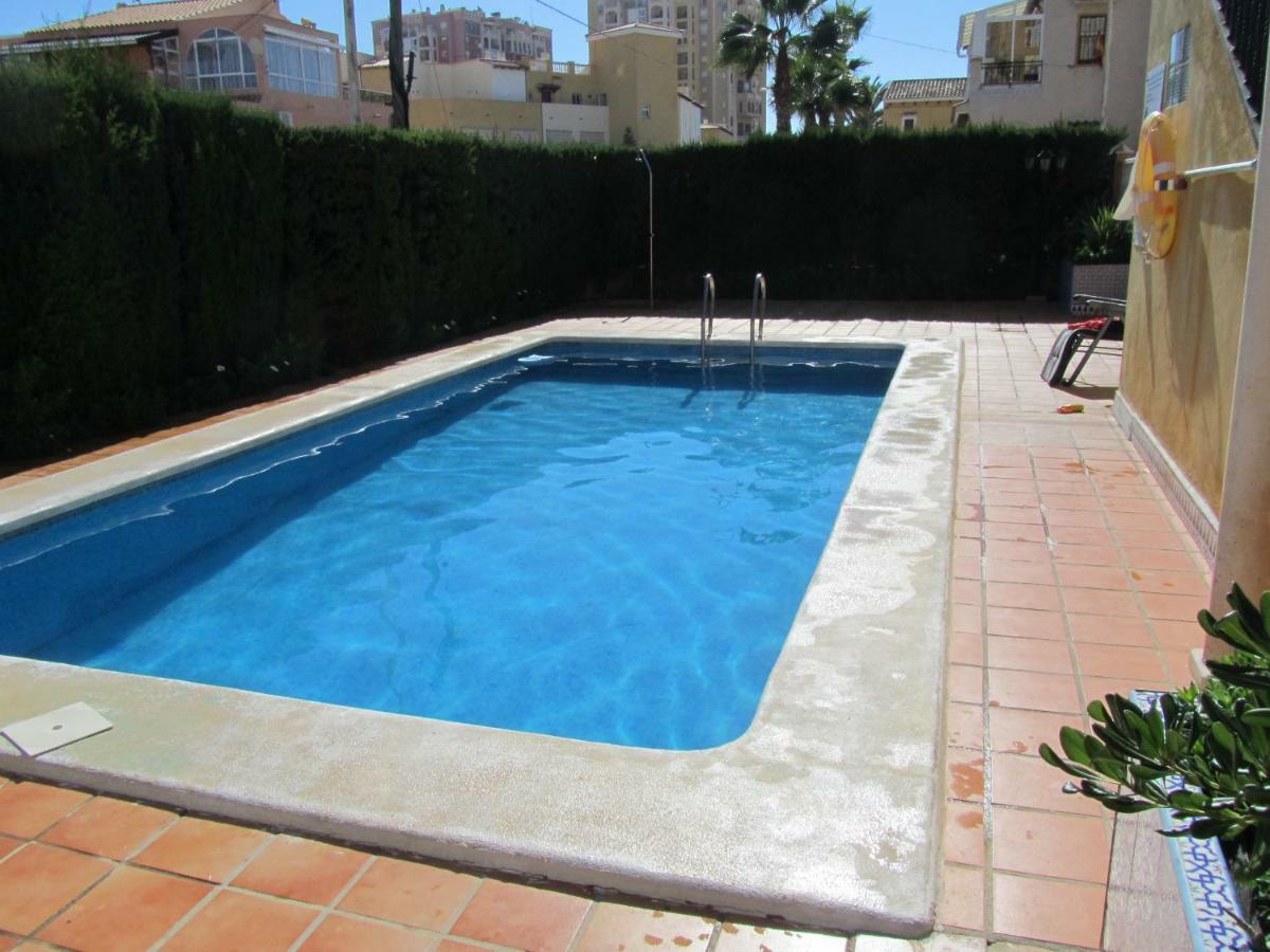 Ferienwohnung La Rosaleda Torrevieja Exterior foto